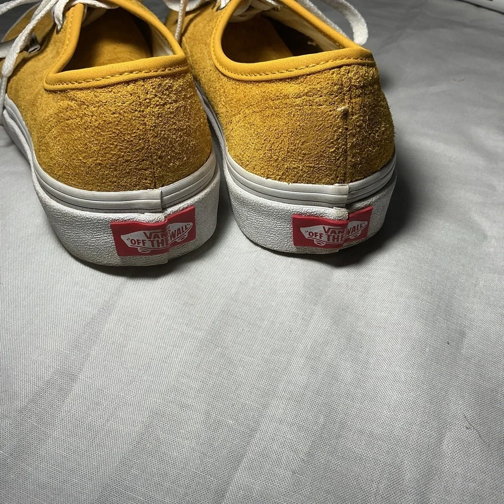 Size 3.5 - Vans Authentic Pig Suede - Mustard